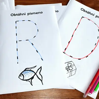OBTÁHNI PÍSMENO (GRAFOMOTORIKA VELKÁ PÍSMENA)